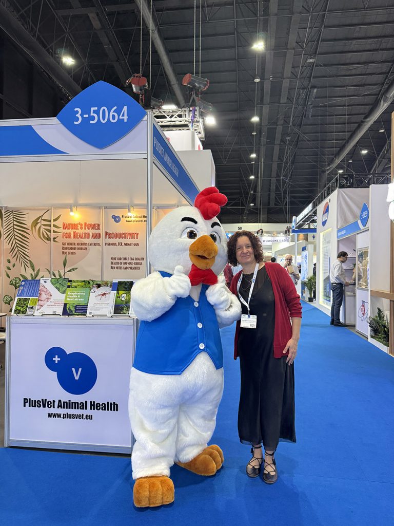 PlusVet Animal Health, feed additives, feed additives, plant extracts, essential oils, phytobiotics, phytochemicals, phytogenics, replace antibiotics growth promoters, natural products, digestive health, poultry, poultry, swine, pigs, ruminants, aquaculture, rabbits